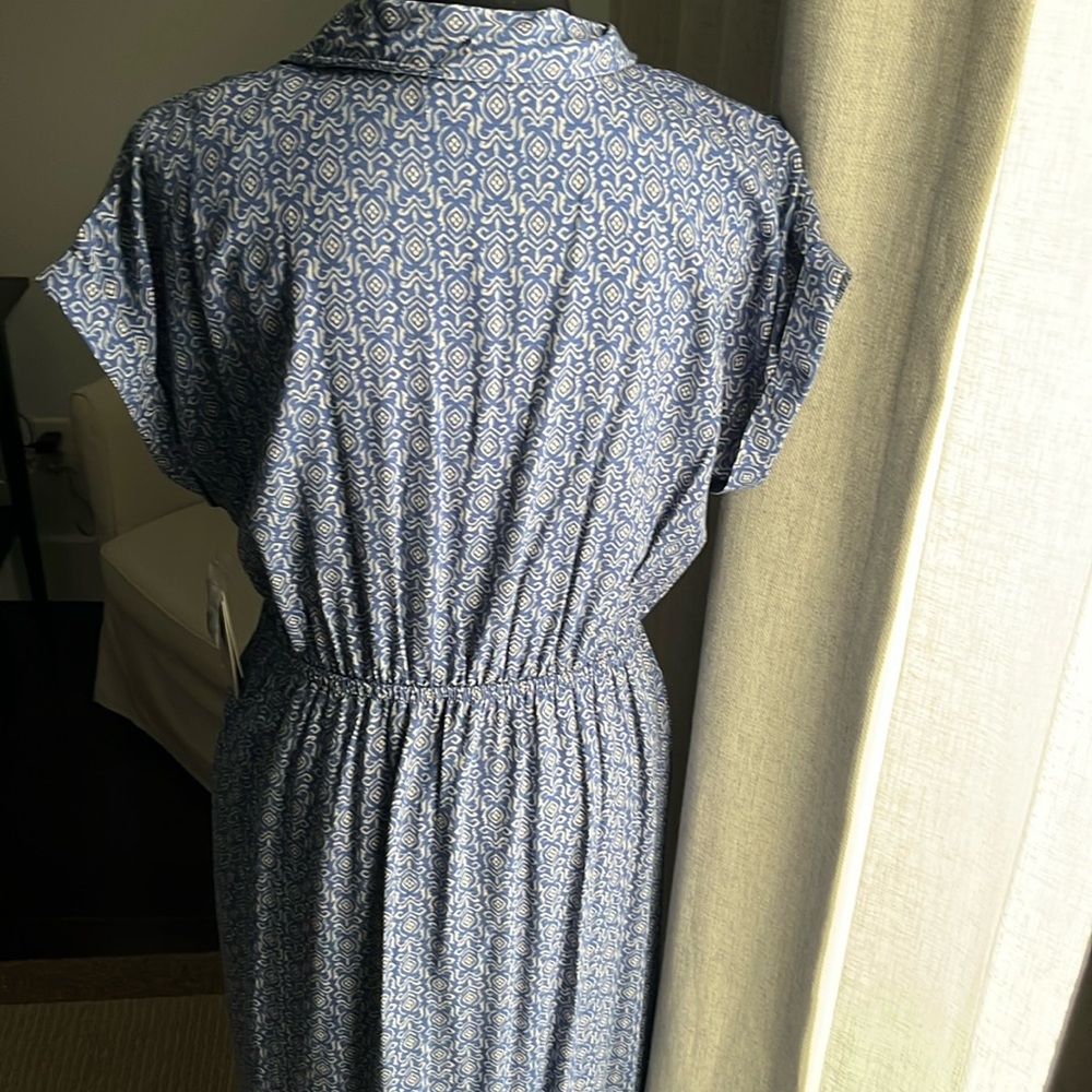 Blue Patterned Button-Up Dress made by Lucky brand size medium blue tile - Picture 12 of 17